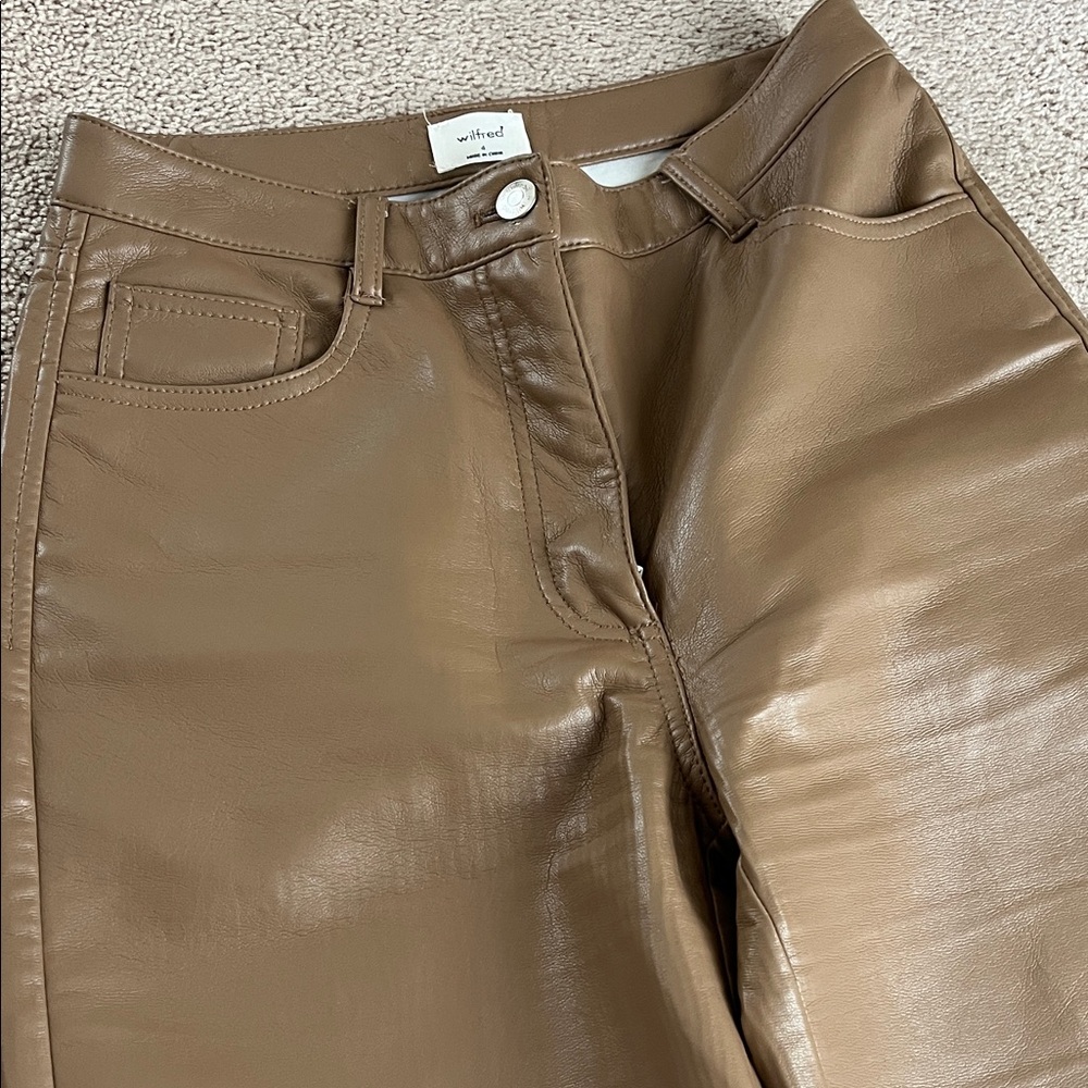 Gorgeous and comfy leather like jeans perf condition so gorgeous on